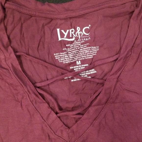 Shirt - Picture 3 of 4